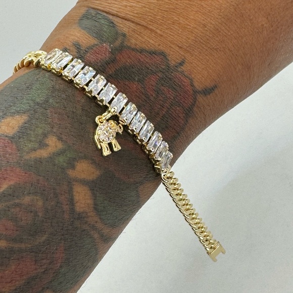 18K Gold Filled Baguette Elephant bracelet - Picture 3 of 4